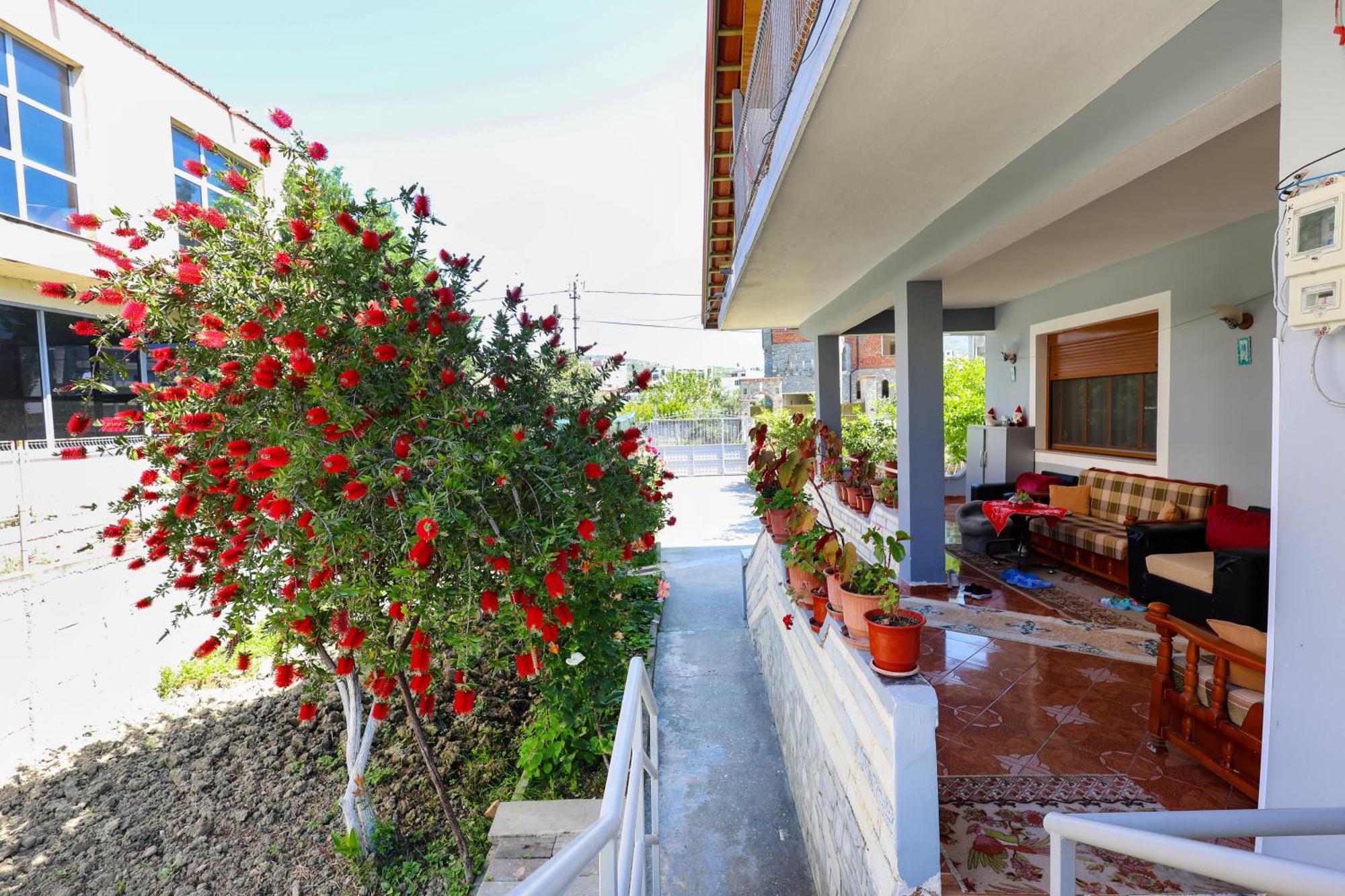 Вилла Samuela Cozy Retreat Берат Экстерьер фото
